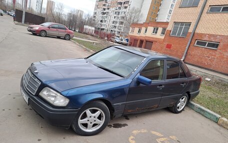 Mercedes-Benz C-Класс, 1995 год, 160 000 рублей, 2 фотография