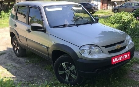 Chevrolet Niva I рестайлинг, 2012 год, 600 000 рублей, 2 фотография