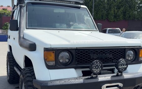 Toyota Land Cruiser 70, 1990 год, 2 670 000 рублей, 1 фотография