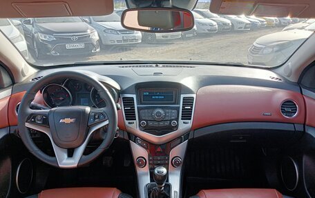 Chevrolet Cruze II, 2011 год, 870 000 рублей, 8 фотография