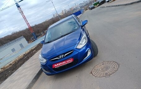 Hyundai Solaris II рестайлинг, 2011 год, 720 000 рублей, 3 фотография