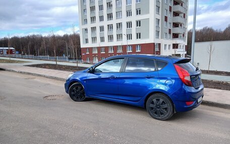 Hyundai Solaris II рестайлинг, 2011 год, 720 000 рублей, 12 фотография