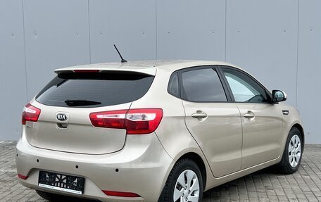 KIA Rio III рестайлинг, 2013 год, 940 000 рублей, 7 фотография