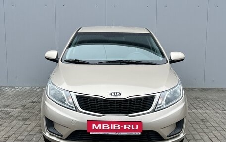 KIA Rio III рестайлинг, 2013 год, 940 000 рублей, 2 фотография