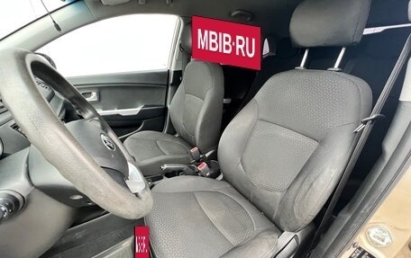 KIA Rio III рестайлинг, 2013 год, 940 000 рублей, 10 фотография