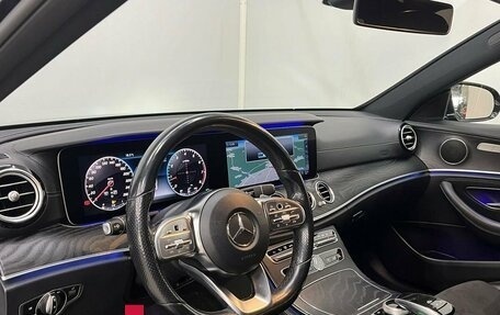 Mercedes-Benz E-Класс, 2019 год, 3 650 000 рублей, 12 фотография