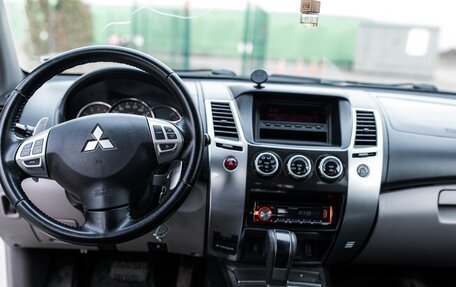 Mitsubishi Pajero Sport II рестайлинг, 2013 год, 1 890 000 рублей, 9 фотография