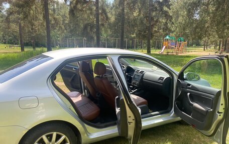 Volkswagen Jetta VI, 2010 год, 730 000 рублей, 9 фотография