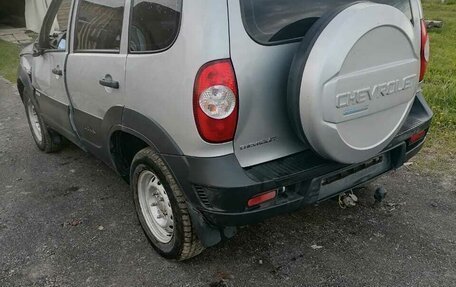 Chevrolet Niva I рестайлинг, 2012 год, 300 000 рублей, 5 фотография