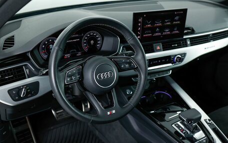 Audi A4, 2021 год, 4 190 000 рублей, 11 фотография