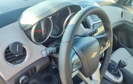Chevrolet Cruze II, 2013 год, 980 000 рублей, 17 фотография