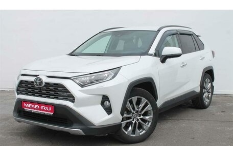 Toyota RAV4, 2021 год, 4 280 000 рублей, 1 фотография