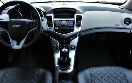 Chevrolet Cruze II, 2012 год, 945 000 рублей, 7 фотография