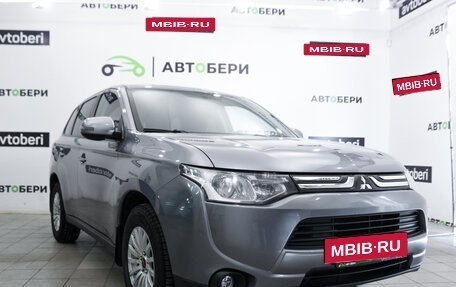 Mitsubishi Outlander III рестайлинг 3, 2013 год, 1 618 000 рублей, 7 фотография