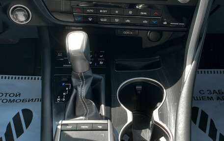 Lexus RX IV рестайлинг, 2021 год, 7 350 000 рублей, 29 фотография