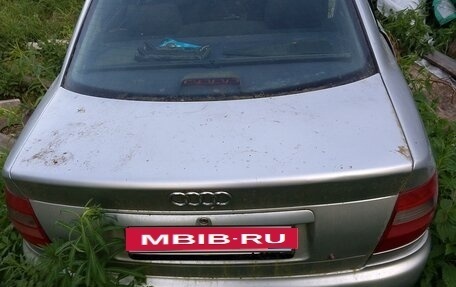 Audi A4, 1998 год, 160 000 рублей, 4 фотография