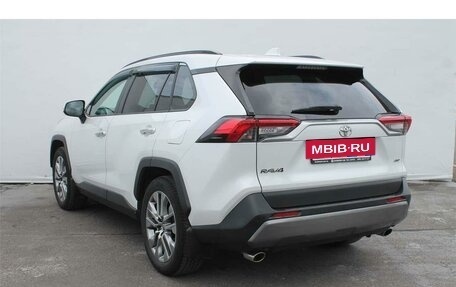 Toyota RAV4, 2021 год, 4 280 000 рублей, 7 фотография