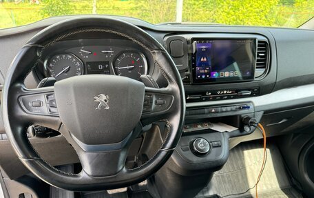 Peugeot Traveller I, 2019 год, 2 800 000 рублей, 7 фотография