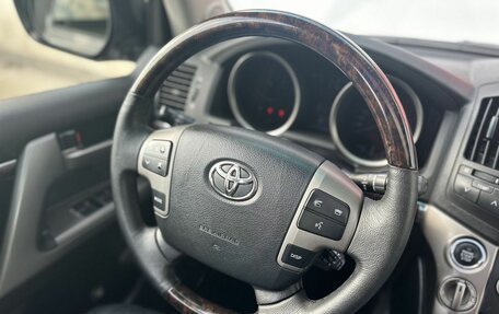 Toyota Land Cruiser 200, 2011 год, 3 320 000 рублей, 9 фотография