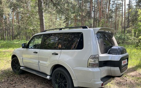 Mitsubishi Pajero IV, 2019 год, 3 690 000 рублей, 4 фотография