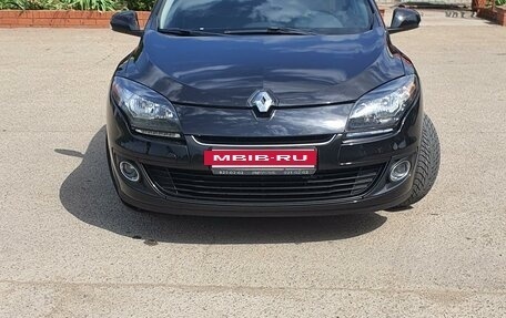 Renault Megane III, 2012 год, 880 000 рублей, 2 фотография