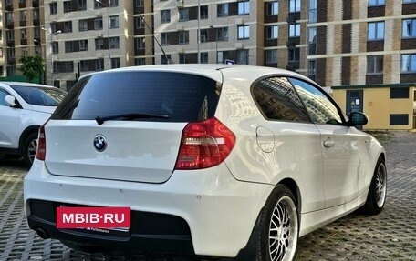 BMW 1 серия, 2008 год, 890 000 рублей, 16 фотография