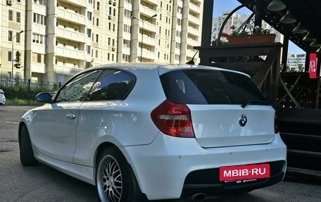 BMW 1 серия, 2008 год, 890 000 рублей, 22 фотография