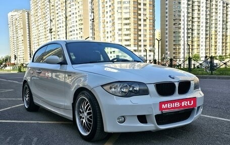 BMW 1 серия, 2008 год, 890 000 рублей, 40 фотография