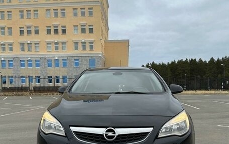 Opel Astra J, 2012 год, 998 000 рублей, 2 фотография