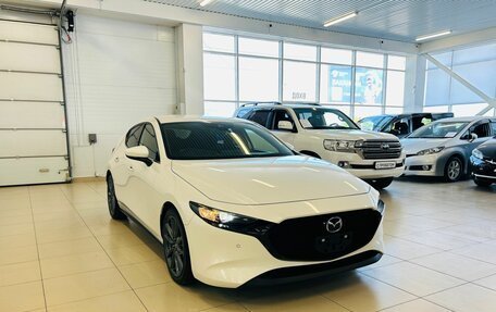 Mazda 3, 2019 год, 2 299 999 рублей, 8 фотография