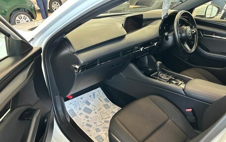 Mazda 3, 2019 год, 2 299 999 рублей, 12 фотография