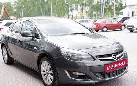 Opel Astra J, 2015 год, 1 074 000 рублей, 7 фотография