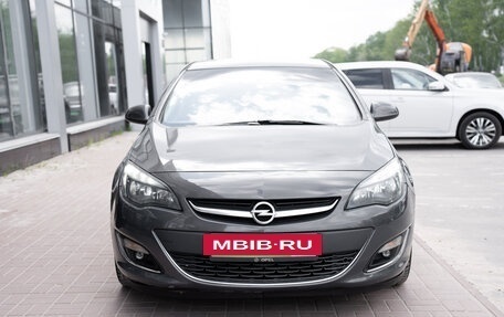 Opel Astra J, 2015 год, 1 074 000 рублей, 8 фотография