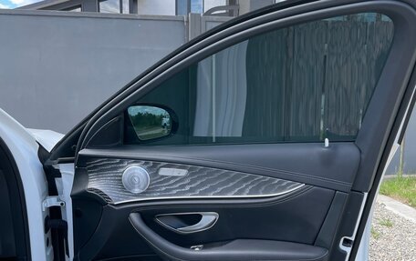 Mercedes-Benz E-Класс, 2020 год, 6 100 000 рублей, 20 фотография