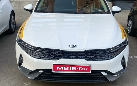 KIA K5, 2021 год, 2 200 000 рублей, 1 фотография