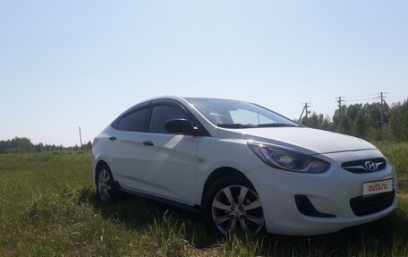 Hyundai Solaris II рестайлинг, 2011 год, 799 000 рублей, 4 фотография