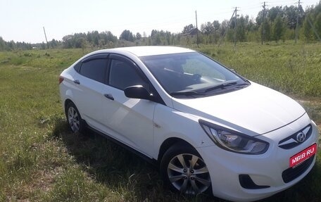 Hyundai Solaris II рестайлинг, 2011 год, 799 000 рублей, 5 фотография