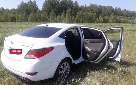 Hyundai Solaris II рестайлинг, 2011 год, 799 000 рублей, 12 фотография