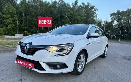 Renault Megane IV, 2018 год, 1 399 000 рублей, 3 фотография
