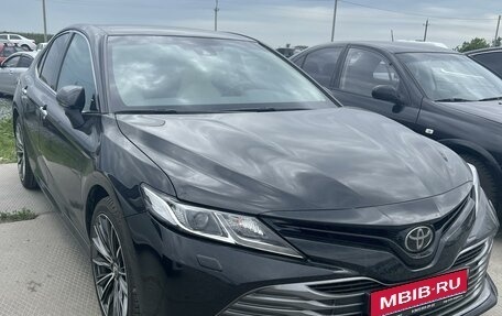 Toyota Camry, 2018 год, 3 150 000 рублей, 1 фотография