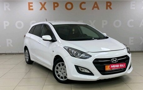 Hyundai i30 II рестайлинг, 2016 год, 878 000 рублей, 3 фотография