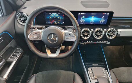 Mercedes-Benz GLB, 2021 год, 4 500 000 рублей, 19 фотография