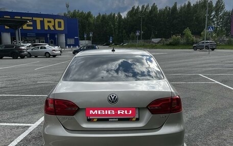 Volkswagen Jetta VI, 2013 год, 1 110 000 рублей, 5 фотография