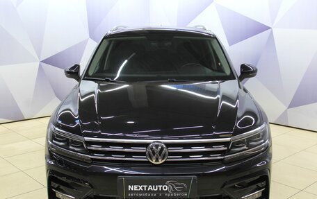 Volkswagen Tiguan II, 2017 год, 2 738 000 рублей, 2 фотография