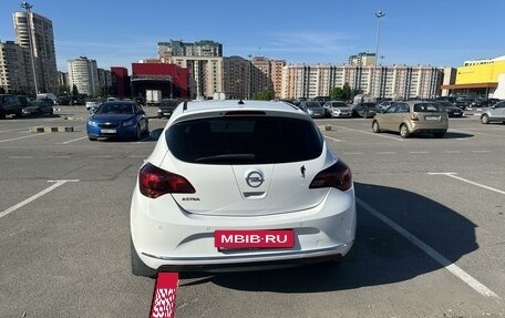 Opel Astra J, 2013 год, 1 150 000 рублей, 2 фотография