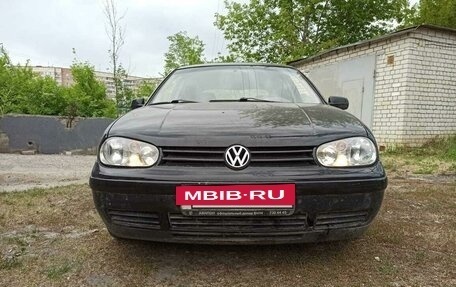 Volkswagen Golf IV, 2000 год, 150 000 рублей, 3 фотография