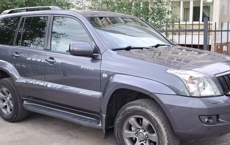 Toyota Land Cruiser Prado 120 рестайлинг, 2007 год, 2 270 000 рублей, 3 фотография