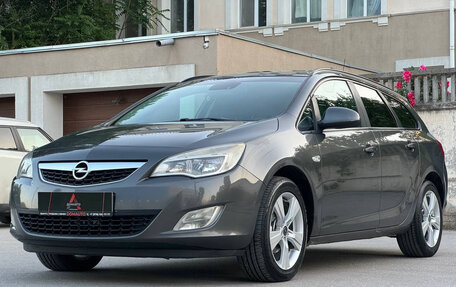 Opel Astra J, 2011 год, 997 000 рублей, 7 фотография