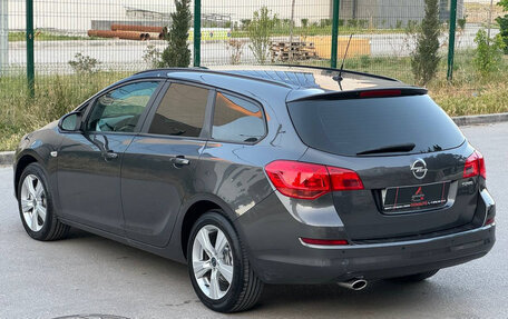 Opel Astra J, 2011 год, 997 000 рублей, 13 фотография