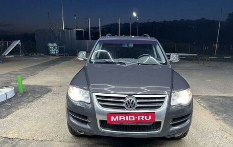 Volkswagen Touareg III, 2007 год, 1 184 000 рублей, 2 фотография